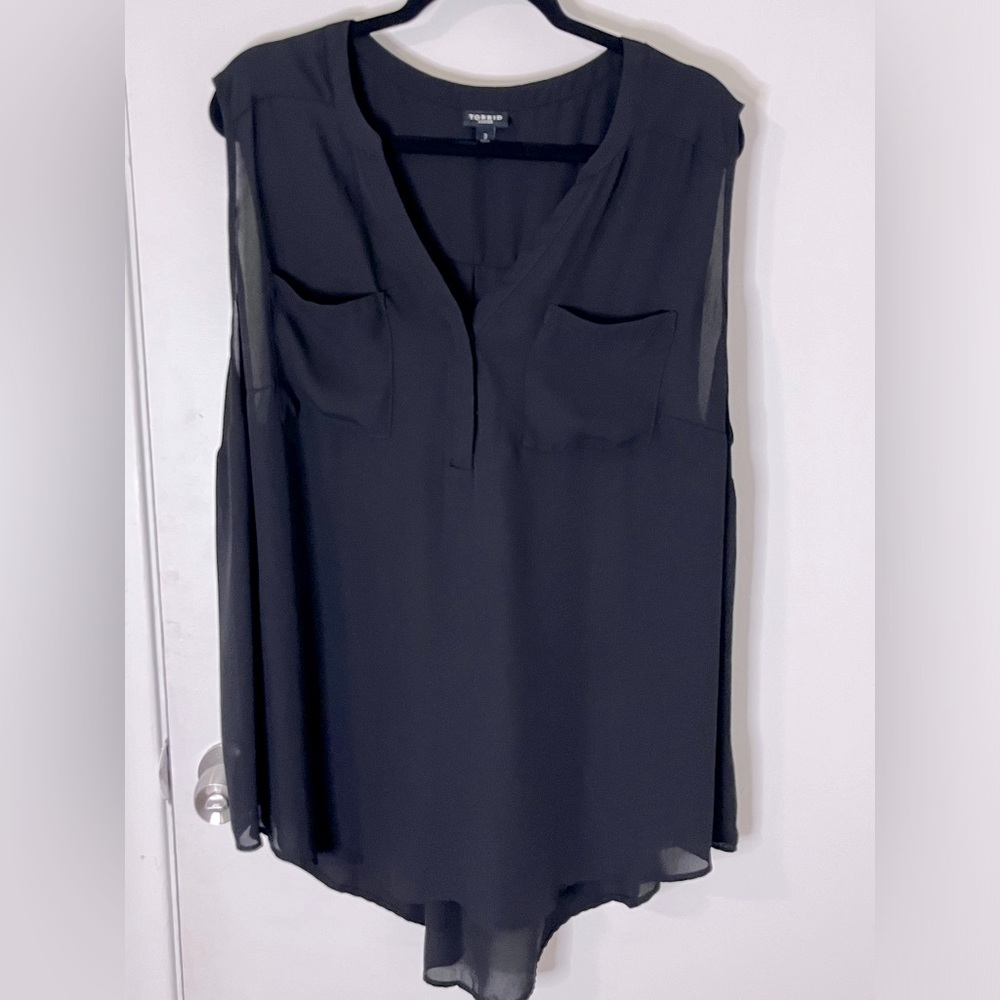 Torrid Harper short sleeve shirt in black